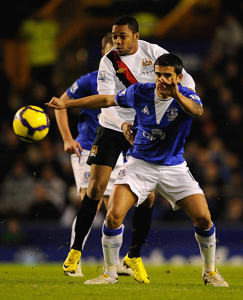 待与不确定 待与不确定