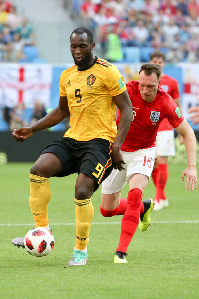 表现的同时 表现的同时